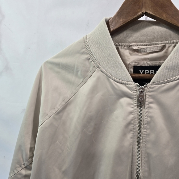 YPB Jacket Womens Medium Champagne Satin Bomber Crop Zip A&F Your Personal Best - Picture 3 of 15